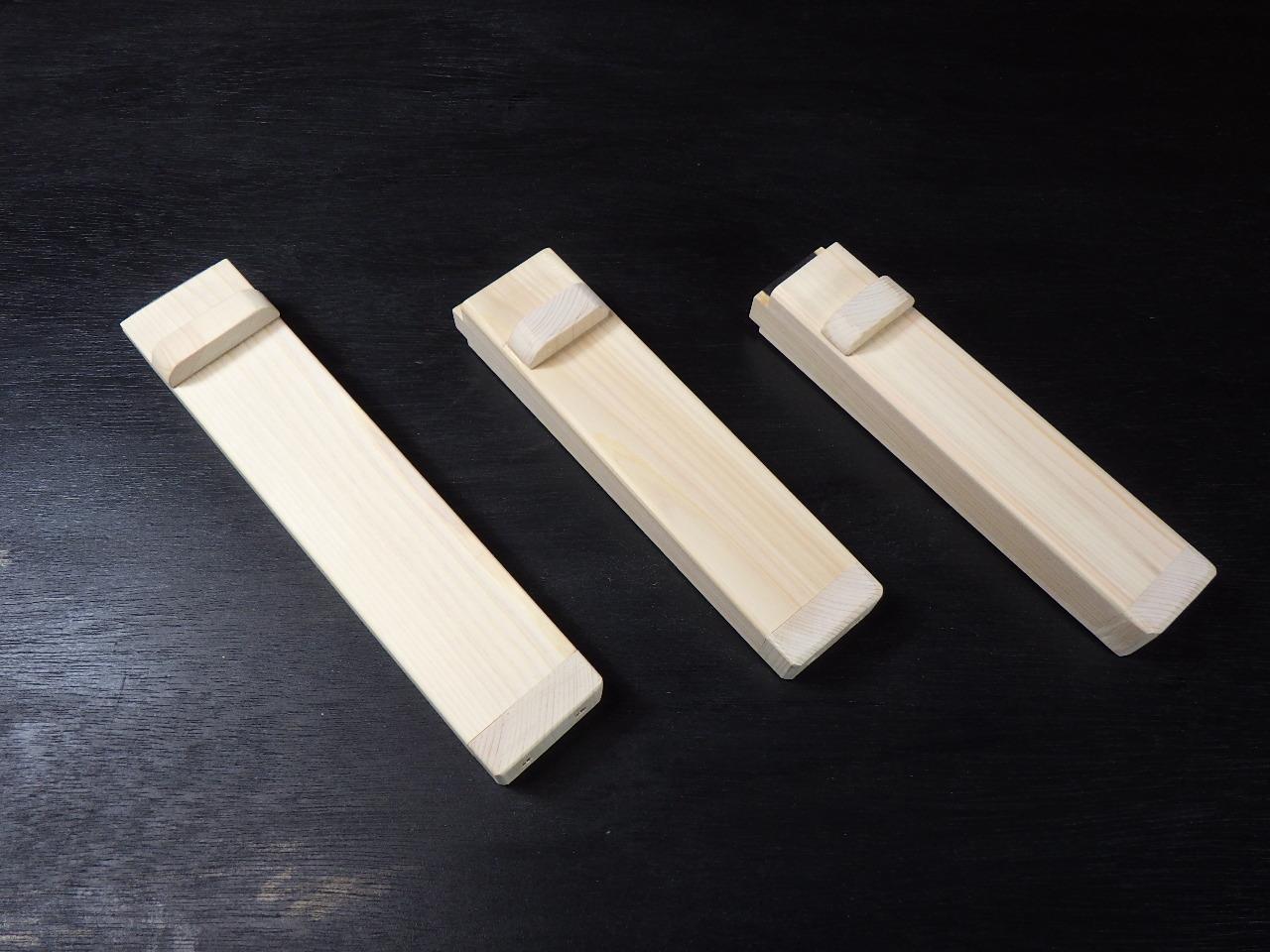 ナタ、のこぎりを収納できるサヤ